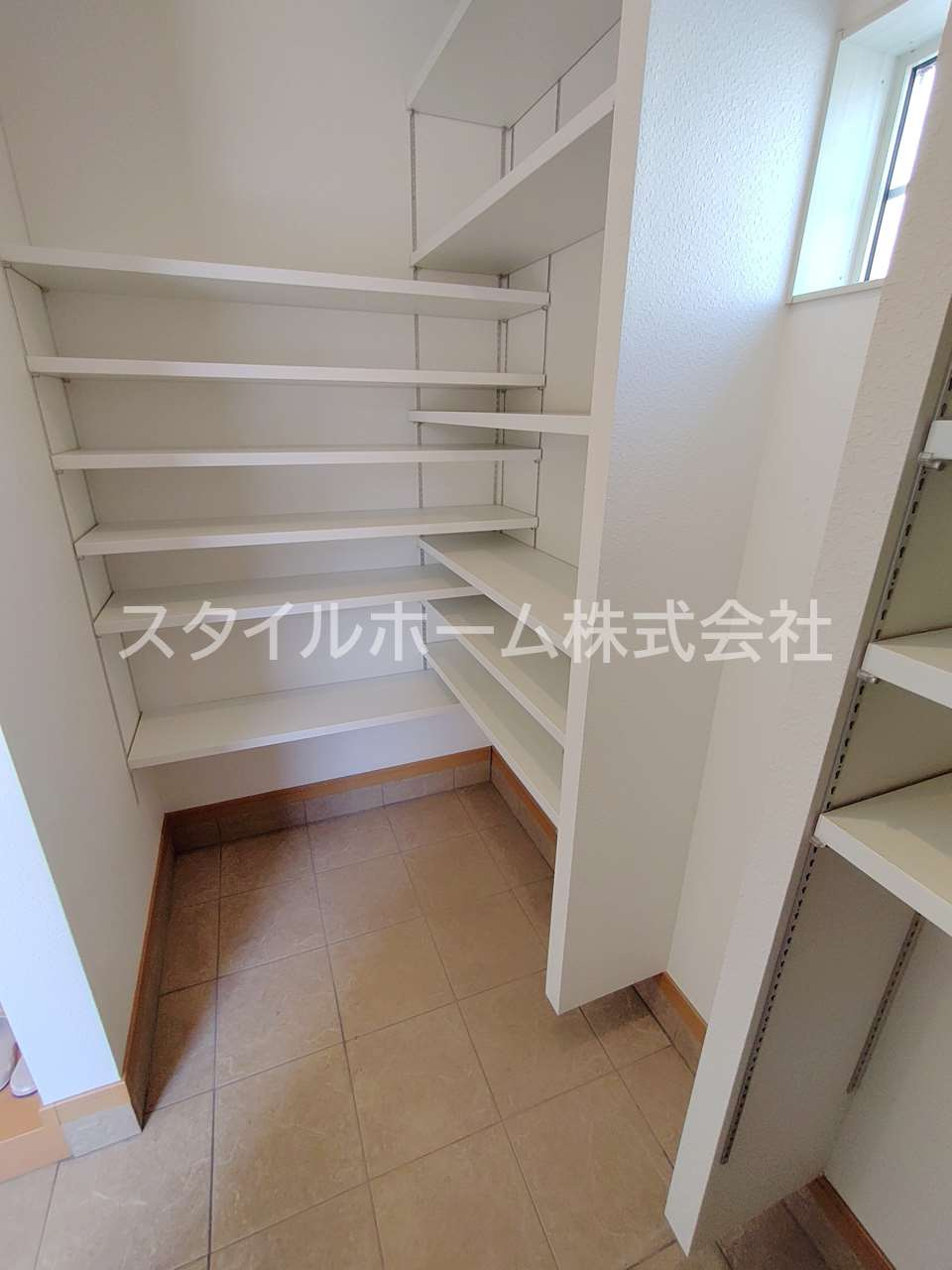 サウシア　Aの収納