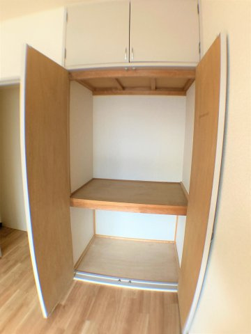 ノーブルハウス坂の収納|別部屋同間取の画像となります。