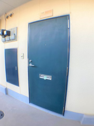 ノーブルハウス坂の玄関