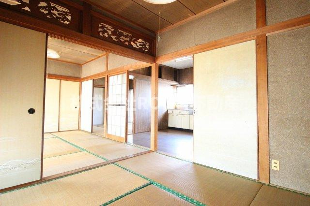 恒松貸家の居間・リビング|居間です
