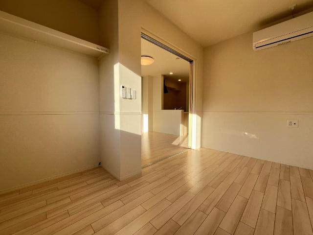 サンローズⅡの居間・リビング|洋室1