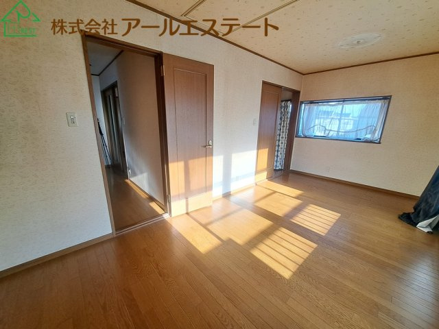 加古川市加古川町備後　　　　山陽電鉄「尾上の松駅」徒歩18分の寝室