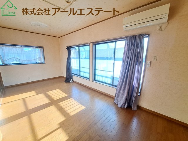 加古川市加古川町備後　　　　山陽電鉄「尾上の松駅」徒歩18分の寝室