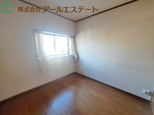 加古川市加古川町備後　　　　山陽電鉄「尾上の松駅」徒歩18分の洋室
