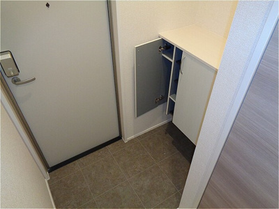 【玄関】 | ラッキーレジデンス