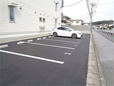 【駐車場】 | ラッキーレジデンス