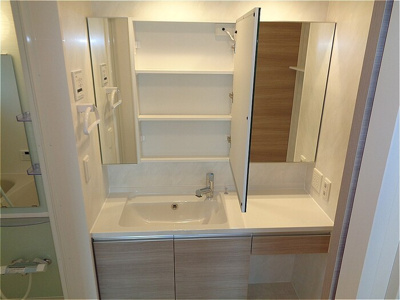 【洗面所】 | ラッキーレジデンス