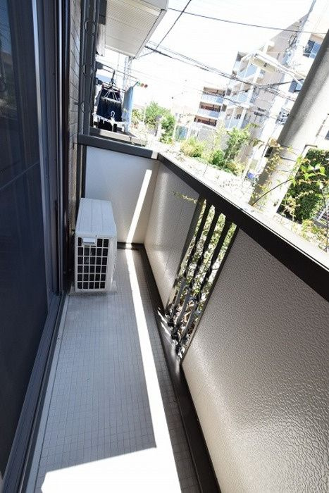 ハイツ大蔵のバルコニー