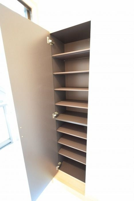 ハイツ大蔵の玄関