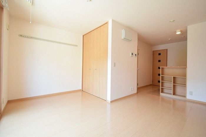 ハイツ大蔵の居間・リビング