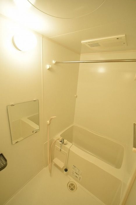 ハイツ大蔵の浴室