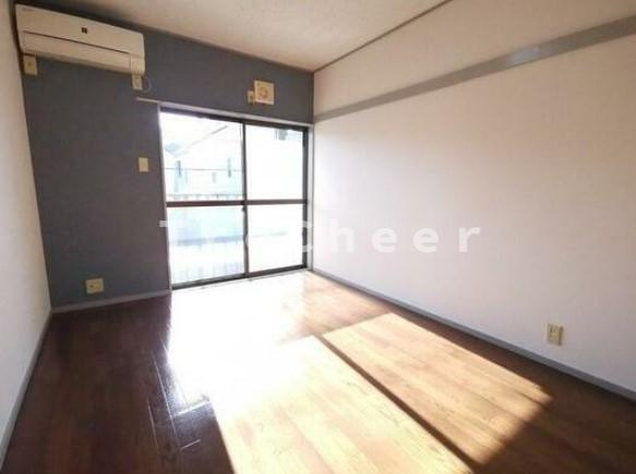 高島平ヒカリハイツの居間・リビング