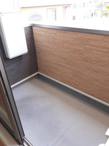 【バルコニー】