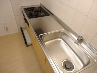 【洋室】 | ロイヤルレジデンス | 【ロイヤルレジデンス】足元にも収納あり