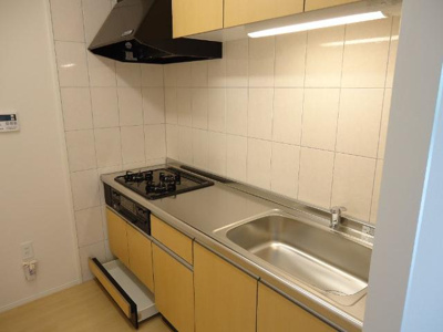 【キッチン】 | ロイヤルレジデンス | 【ロイヤルレジデンス】３口コンロ付きシステムキッチン