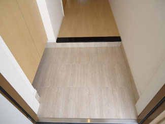 【玄関】 | ロイヤルレジデンス | 【ロイヤルレジデンス】玄関先です