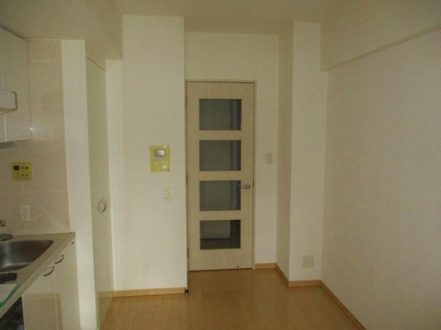 川崎市多摩区三田１丁目の賃貸マンションの内装