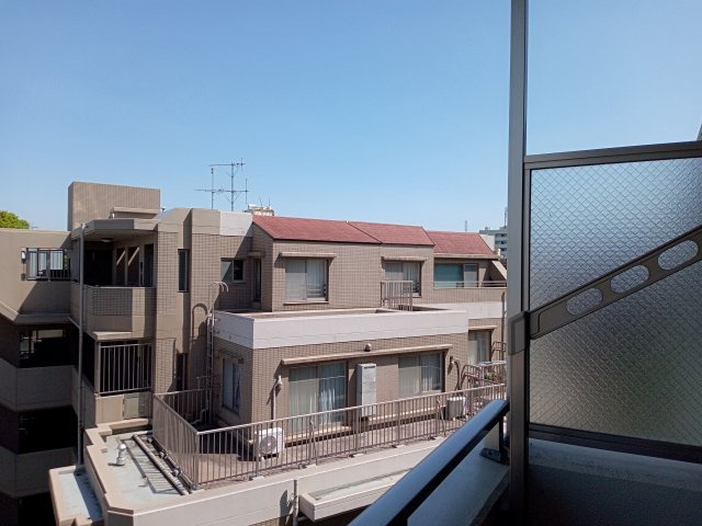 川崎市多摩区三田１丁目の賃貸マンションの展望