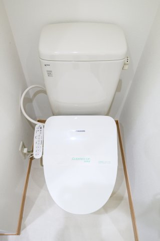 川崎市多摩区三田１丁目の賃貸マンションのトイレ