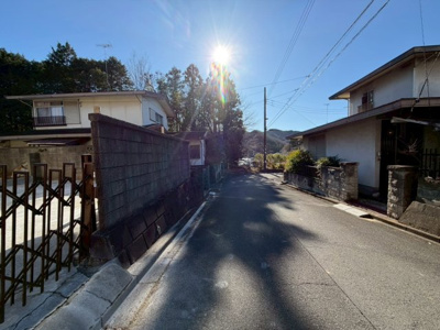 【前面道路含む現地写真】 | 【駐車場3台可能】比企郡小川町 中古戸建