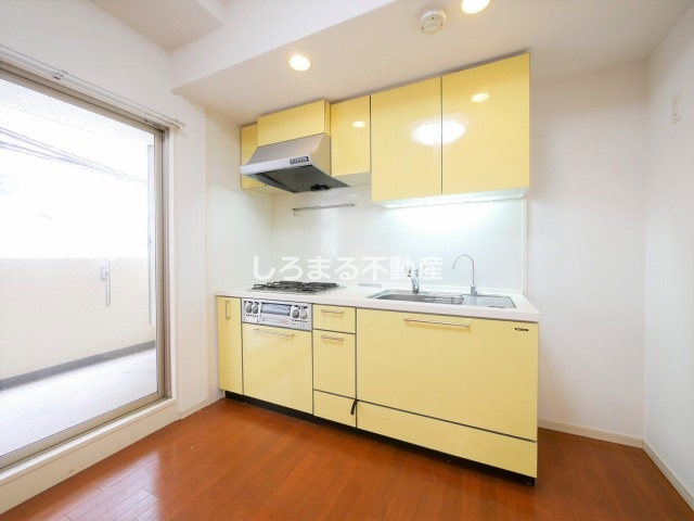 プレサンス南堀江パークサイドのキッチン