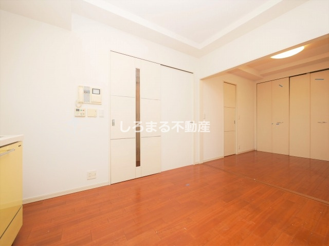 プレサンス南堀江パークサイドの居間・リビング