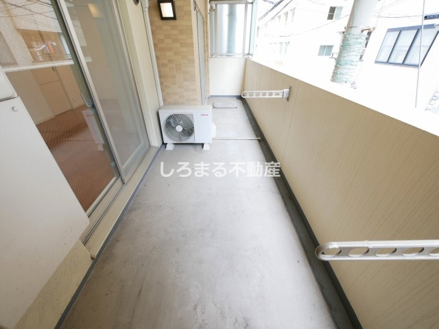 プレサンス南堀江パークサイドのバルコニー