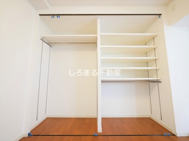 プレサンス南堀江パークサイドの収納