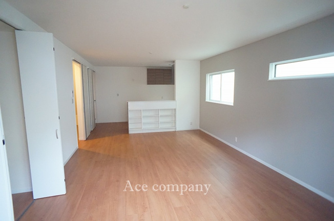 【居間・リビング】 | 八尾市渋川町7丁目 | 【LDK：広々20.3帖！】