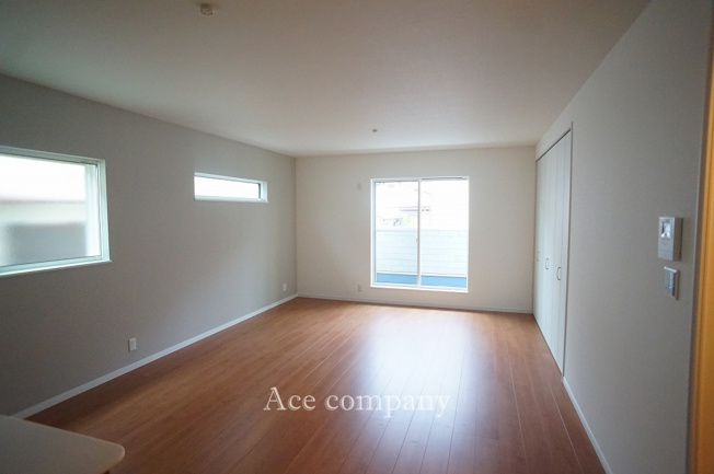 【居間・リビング】 | 八尾市渋川町7丁目 | 【LDK：広々20.3帖！】