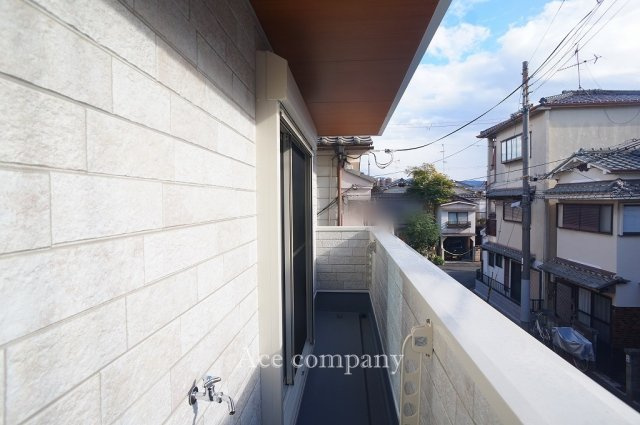 【バルコニー】 | 八尾市渋川町7丁目 | バルコニーは2階と3階にあります☆こちらはリビングに面した2階のバルコニー☆南向き☆水栓完備です☆