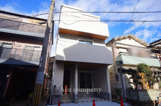 【外観】 | 八尾市渋川町7丁目 | 玄関電子キーシステムで解施錠です☆敷地間口ゆったり5.9ｍ♪