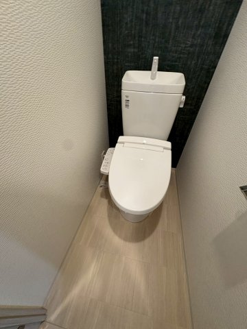 大阪市西区九条２丁目の賃貸マンションのトイレ