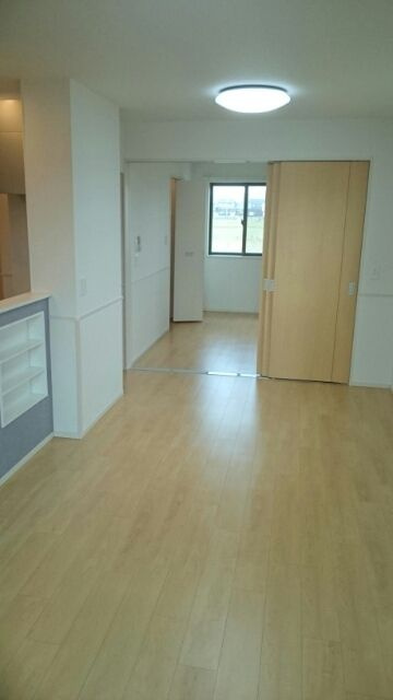 ブルースター　Ⅱの居間・リビング