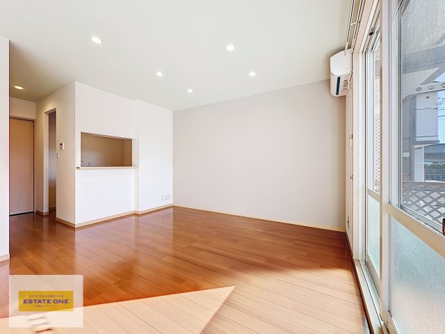 コウジィーコートの居間・リビング