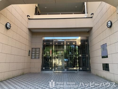 福岡市南区野間４丁目の賃貸マンションのエントランス|エントランス写真