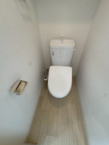 大阪市西区九条南４丁目の賃貸マンションのトイレ