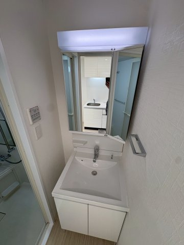 大阪市西区九条南４丁目の賃貸マンションの独立洗面台