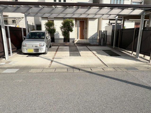 【商談中】中古戸建　岐阜市日光町7丁目　平成26年築の駐車場