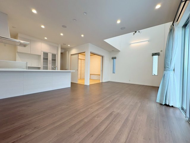 中古戸建　岐阜市日光町7丁目　平成26年築の居間・リビング