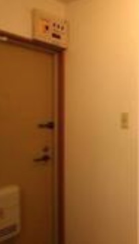 ラクトリア・ハイム森下の玄関