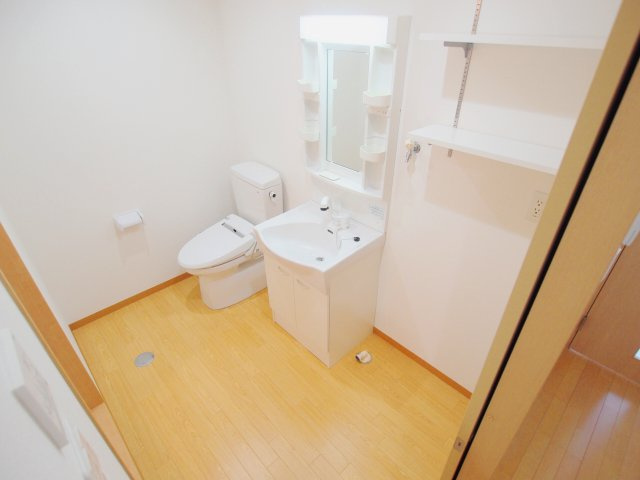 マノワール Ⅱの洗面所