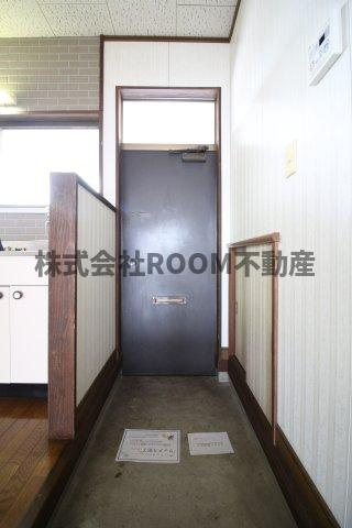 ガーデンR8の玄関|ゆったりとした玄関です