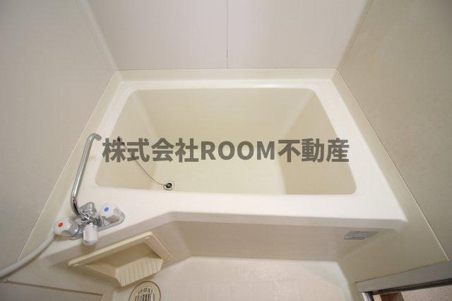 ガーデンR8の浴室|きれいなお風呂です