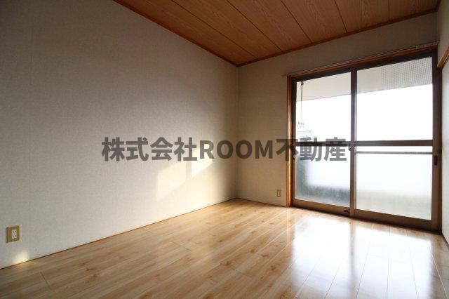 ガーデンR8の洋室|スタンダードな洋室です