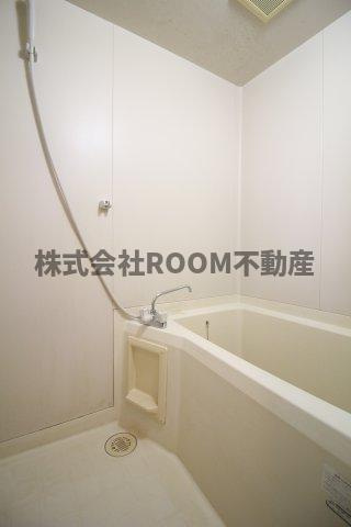 ガーデンR8の浴室|日々の疲れを癒すお風呂付です