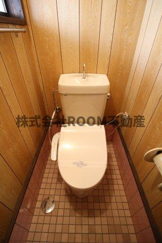 ガーデンR8のトイレ|ゆったりとした空間のトイレです