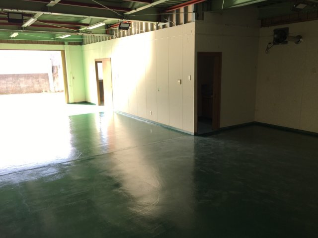 清水倉庫の内装