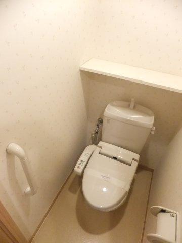 クレサンテームのトイレ