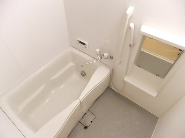 クレサンテームの浴室